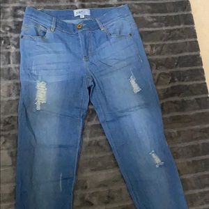 Boyfriend jeans- stretchy and relaxed fit